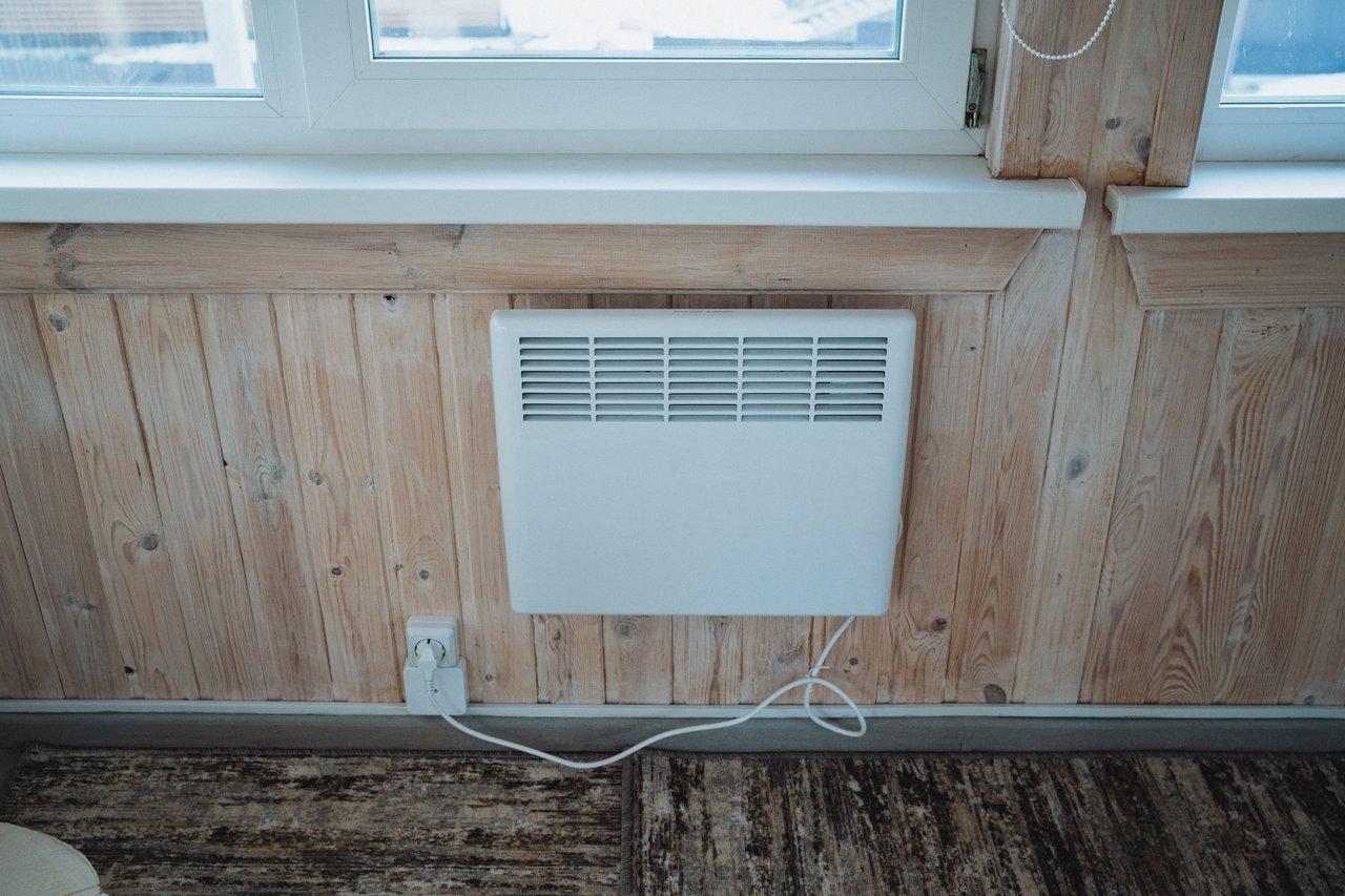Brancher un chauffage électrique mural : étapes incontournables et règles de sécurité