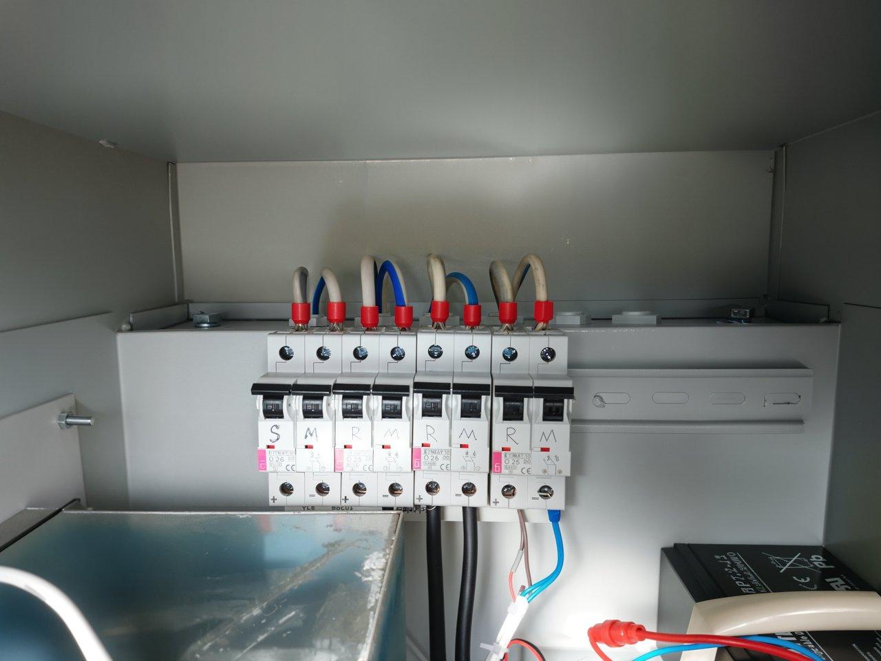 Budget disjoncteurs par pièce pour mise aux normes électrique d'une maison ancienne