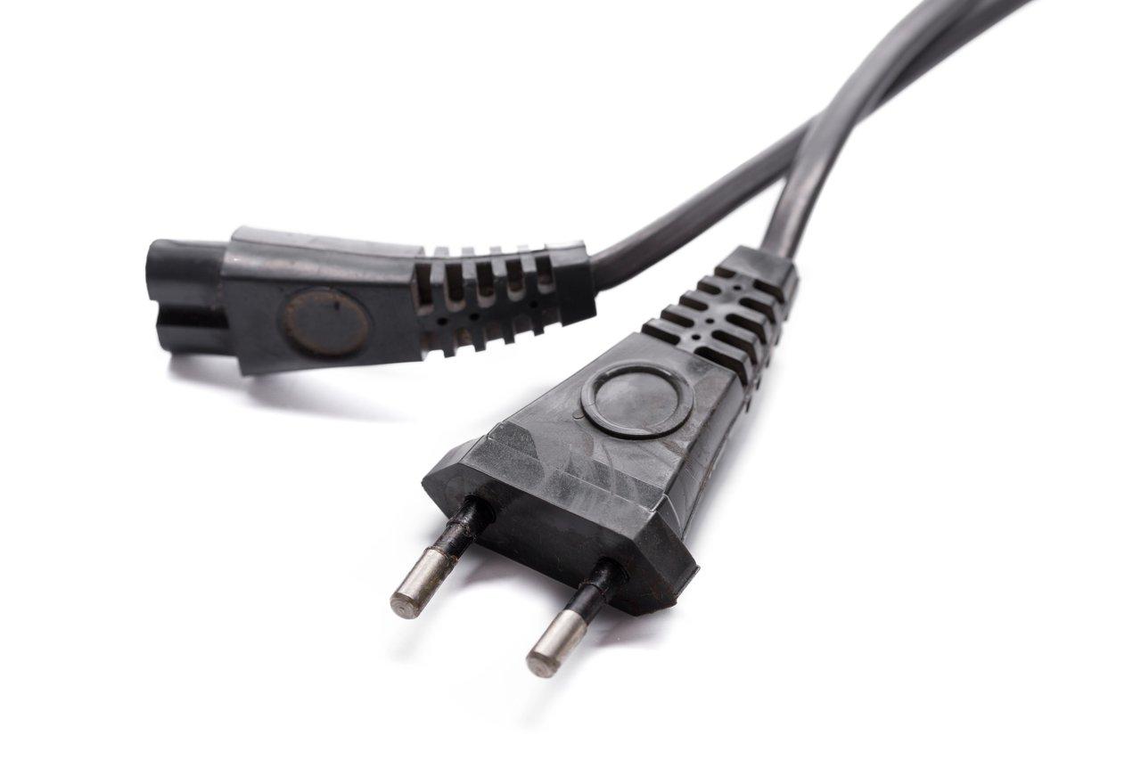 Comparatif expert : coffrets dominos vs connecteurs rapides Wago en simplicité et fiabilité