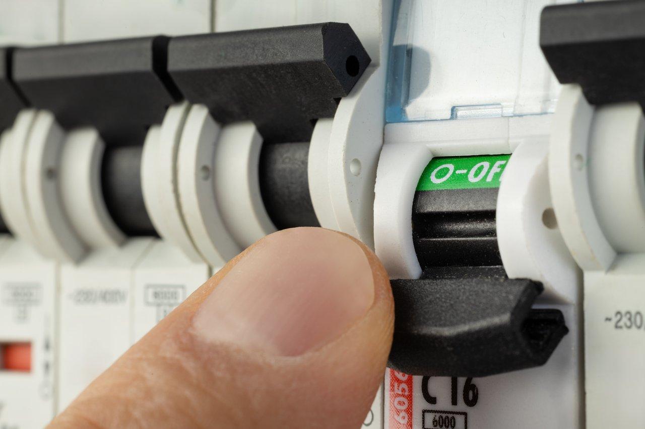 Disjoncteur 20A pour chauffage électrique : choix, normes et prix