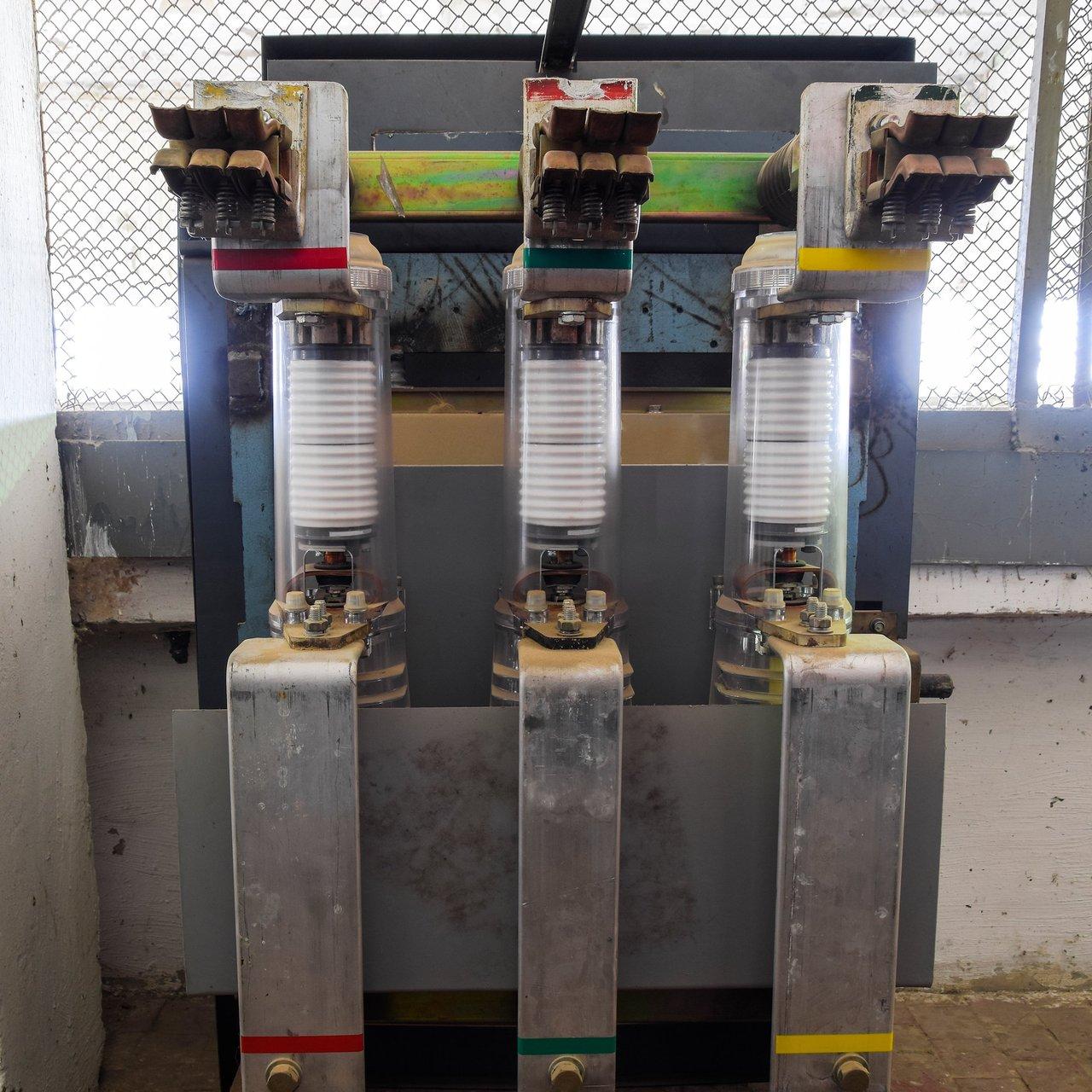 Disjoncteurs pour circuits extérieurs au printemps : protéger efficacement le jardinage mécanisé