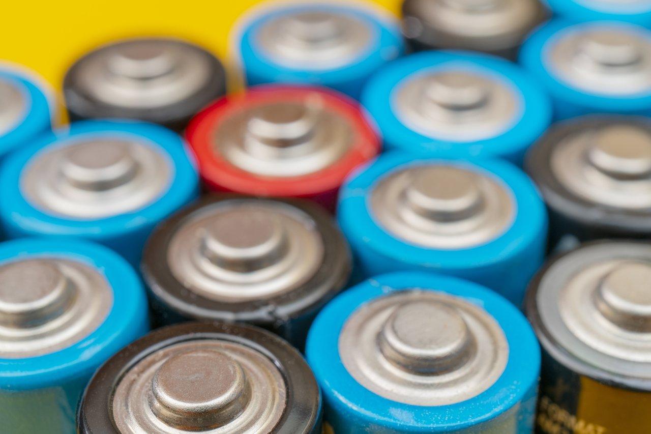 Optimiser la durée de vie des batteries d’outils électroportatifs : conseils essentiels