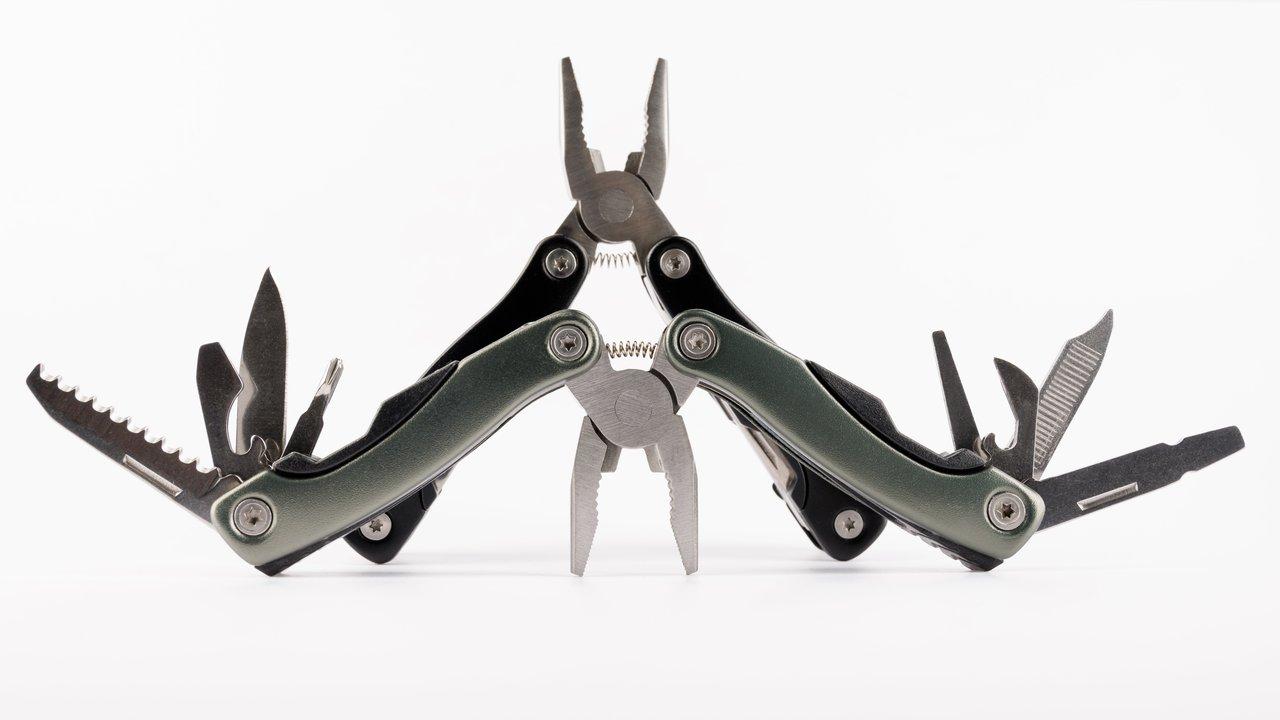 Outillage multifonction 2024 : progrès réels en puissance, ergonomie et fixation