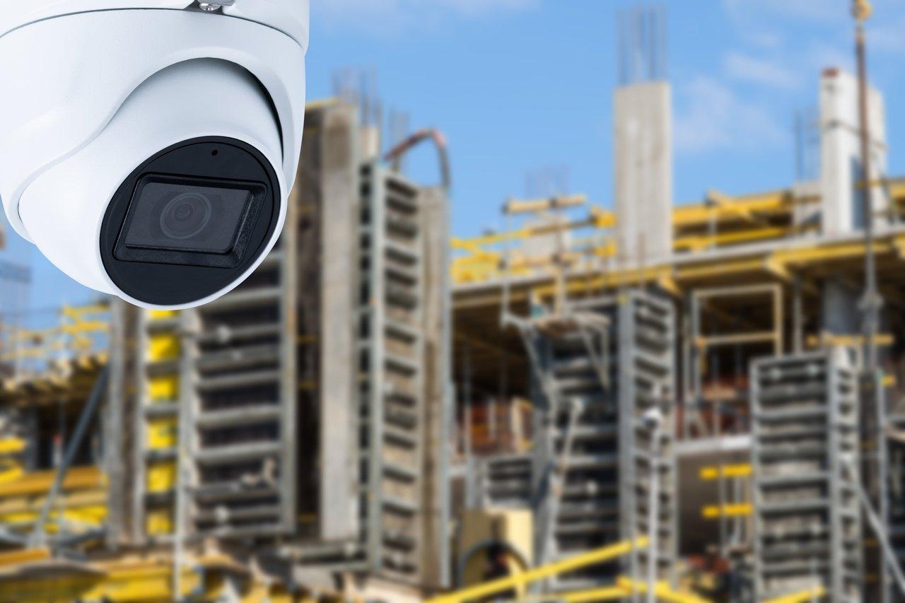 Sécurisation des chantiers fermés au public : obligations légales et bonnes pratiques opérationnelles