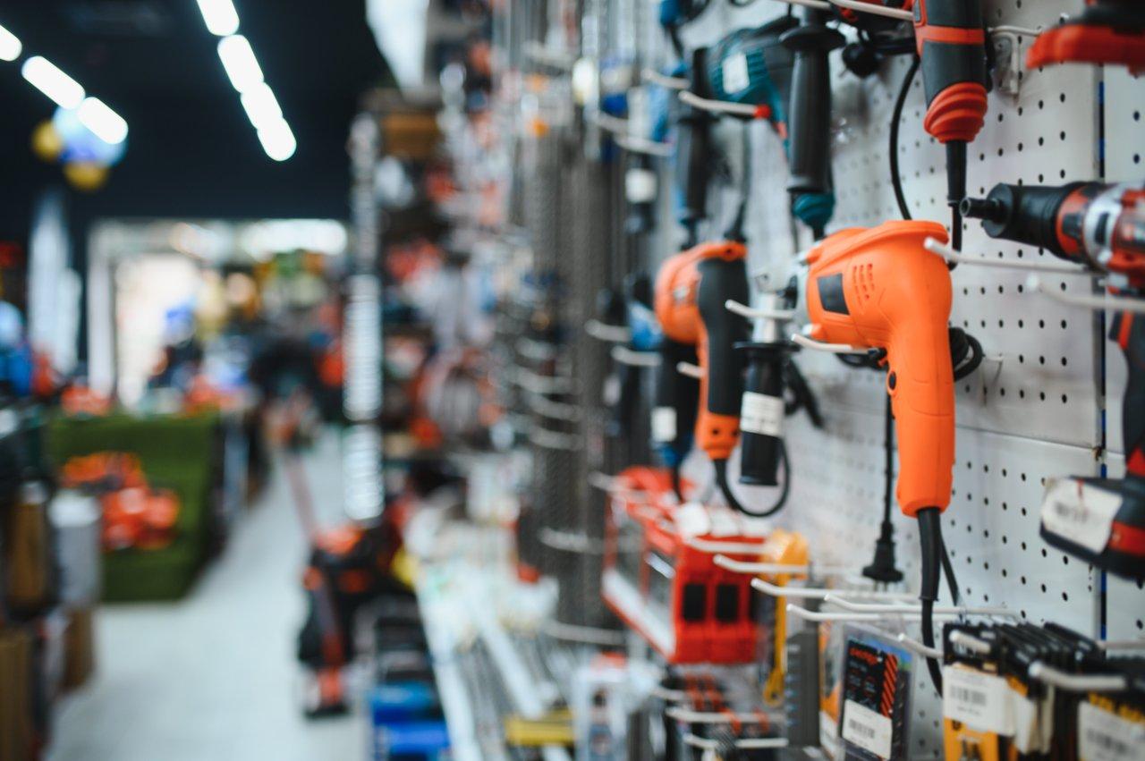 Différents types de ponceuses électriques pour tous vos travaux de finition et de rénovation.