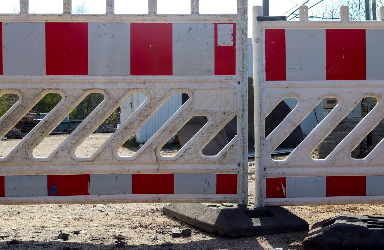 Formation sécurité sur l’utilisation des barrières de chantier pour assurer la protection sur le site.
